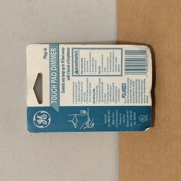 GE TOUCH PAD DIMMER PLUG IN - Picture 2 of 4